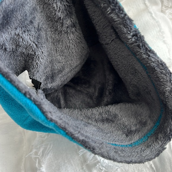 Under Armour beanie - Picture 4 of 4